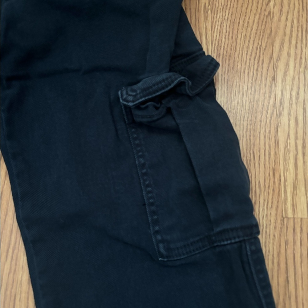 Women's Black cargo  Jeans - Picture 3 of 7